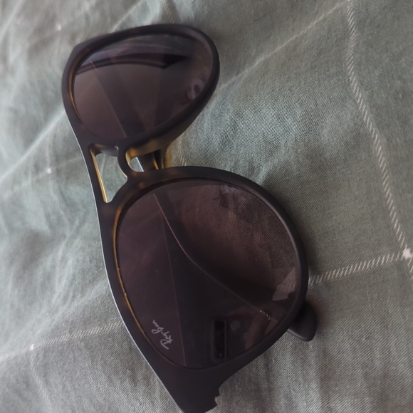 Ray-Ban Brown Tortoise Sunglasses - Picture 8 of 12